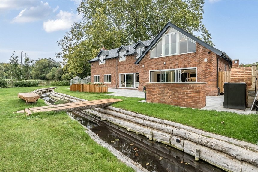 for sale chalfont park london 68585 - Gibbs Gillespie