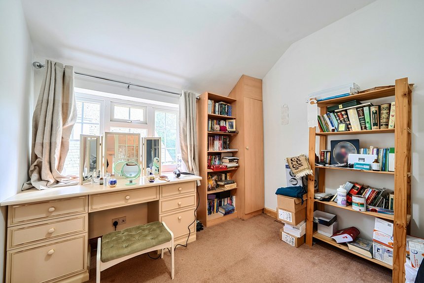 for sale wolsey road london 68586 - Gibbs Gillespie