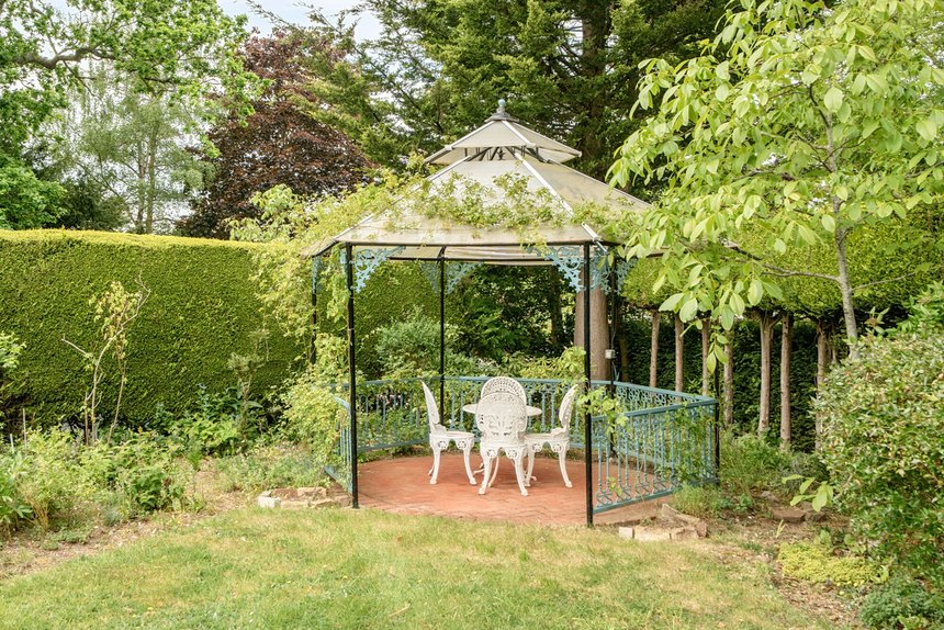 for sale wolsey road london 68586 - Gibbs Gillespie