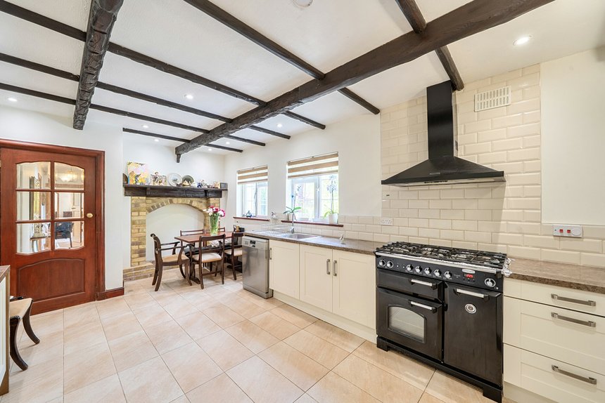 for sale wolsey road london 68586 - Gibbs Gillespie