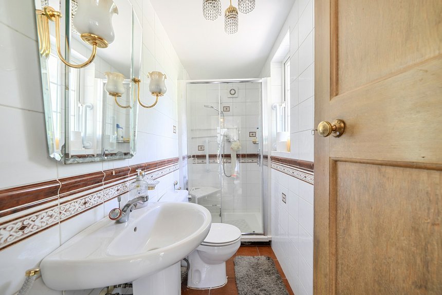 for sale wolsey road london 68586 - Gibbs Gillespie