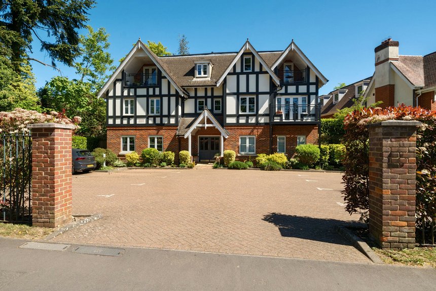 for sale packhorse road london 68677 - Gibbs Gillespie
