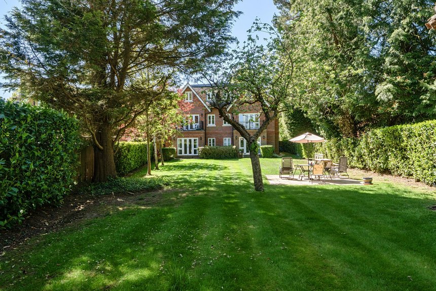 for sale packhorse road london 68677 - Gibbs Gillespie