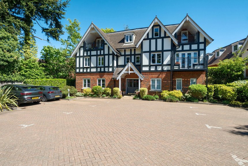 for sale packhorse road london 68677 - Gibbs Gillespie