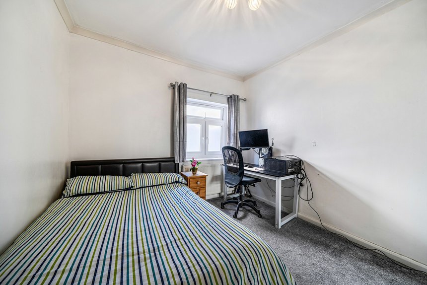 for sale pole hill road london 68729 - Gibbs Gillespie