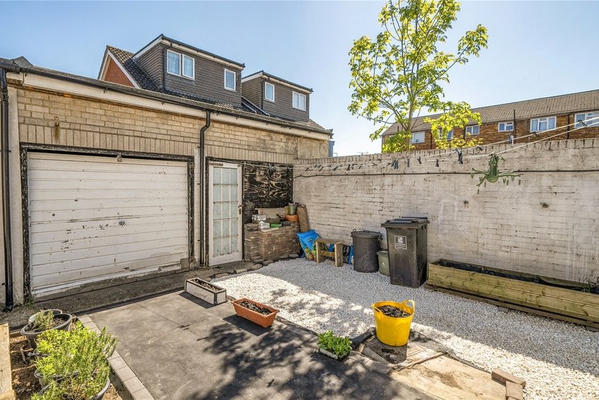 for sale pole hill road london 68729 - Gibbs Gillespie