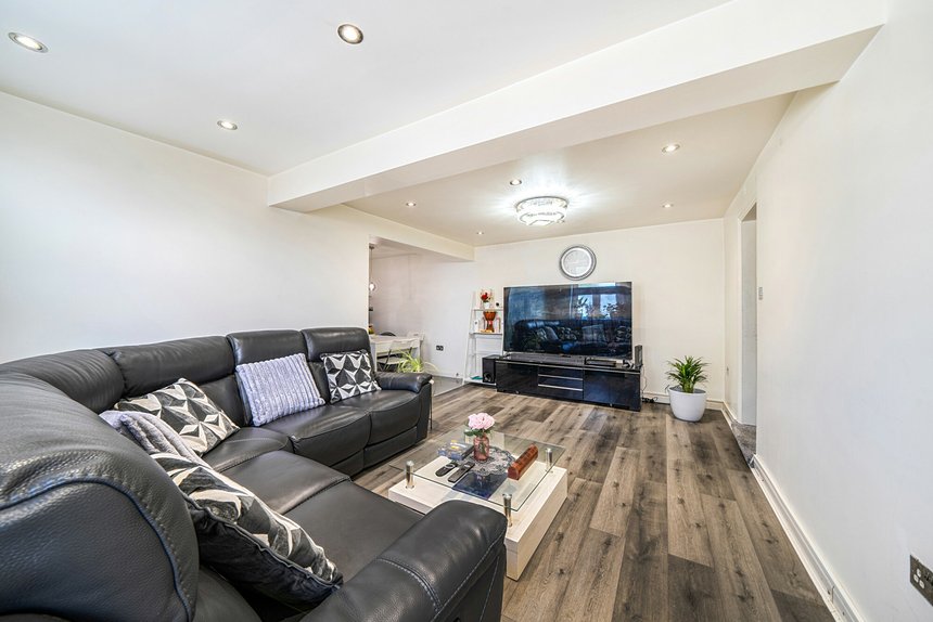for sale pole hill road london 68729 - Gibbs Gillespie