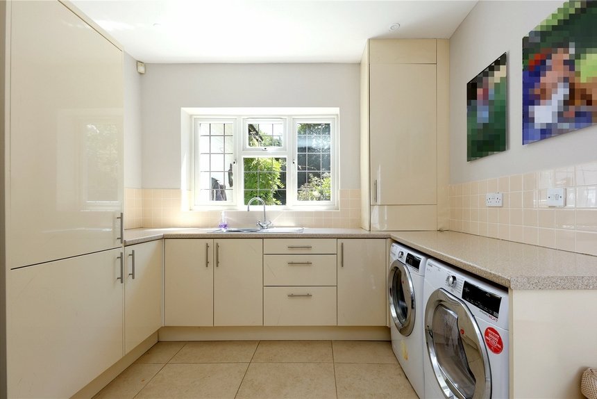 for sale dukes wood drive london 68762 - Gibbs Gillespie