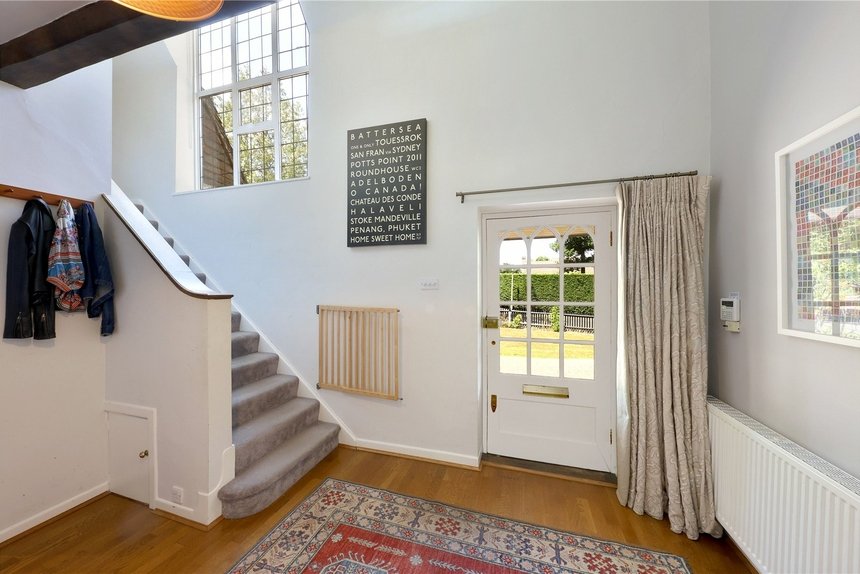 for sale dukes wood drive london 68762 - Gibbs Gillespie