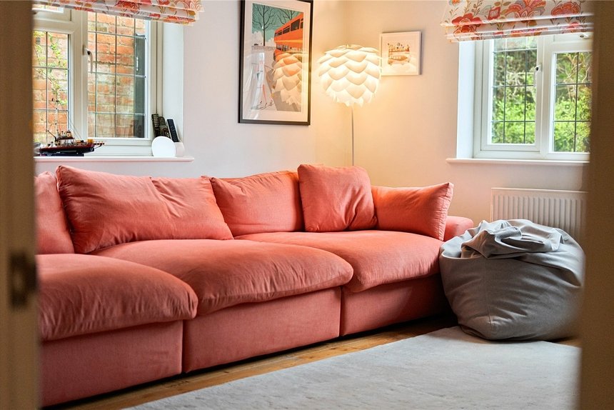 for sale dukes wood drive london 68762 - Gibbs Gillespie