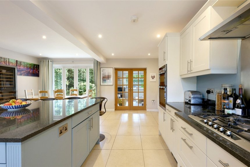 for sale dukes wood drive london 68762 - Gibbs Gillespie