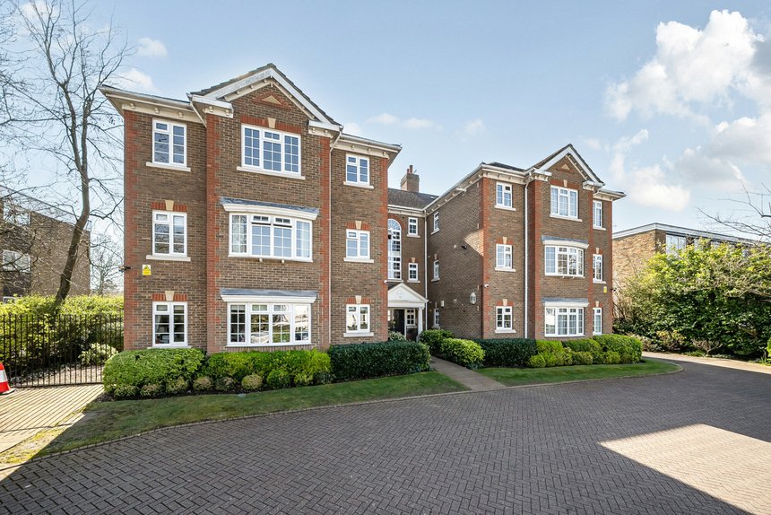 for sale eastbury avenue london 68768 - Gibbs Gillespie