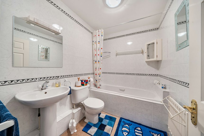 for sale eastbury avenue london 68768 - Gibbs Gillespie