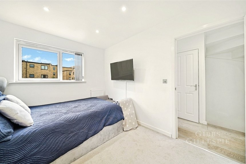 to let fenton road london 69102 - Gibbs Gillespie