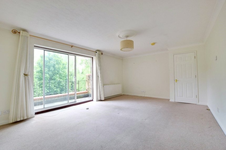 for sale salters close london 69113 - Gibbs Gillespie