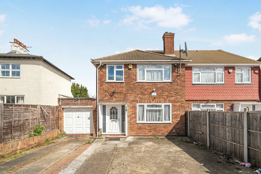 sold hawthorn farm avenue london 69490 - Gibbs Gillespie