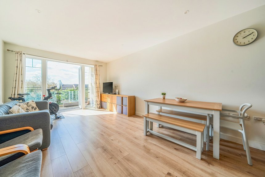 for sale wharf lane london 69493 - Gibbs Gillespie
