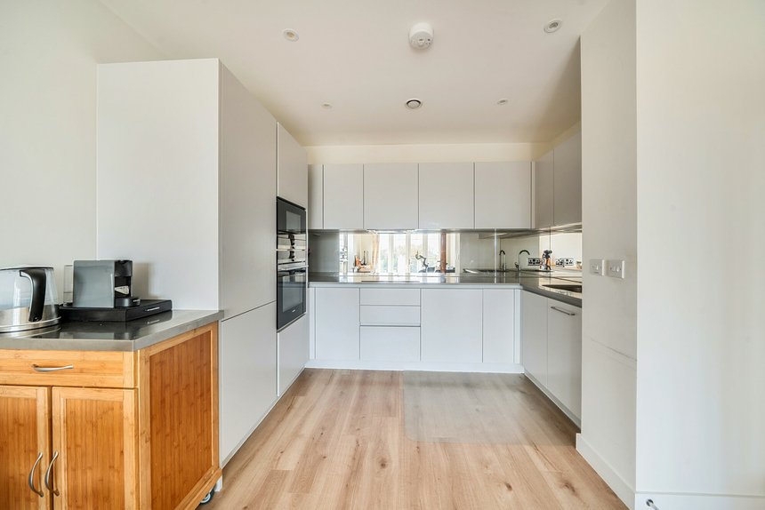 for sale wharf lane london 69493 - Gibbs Gillespie