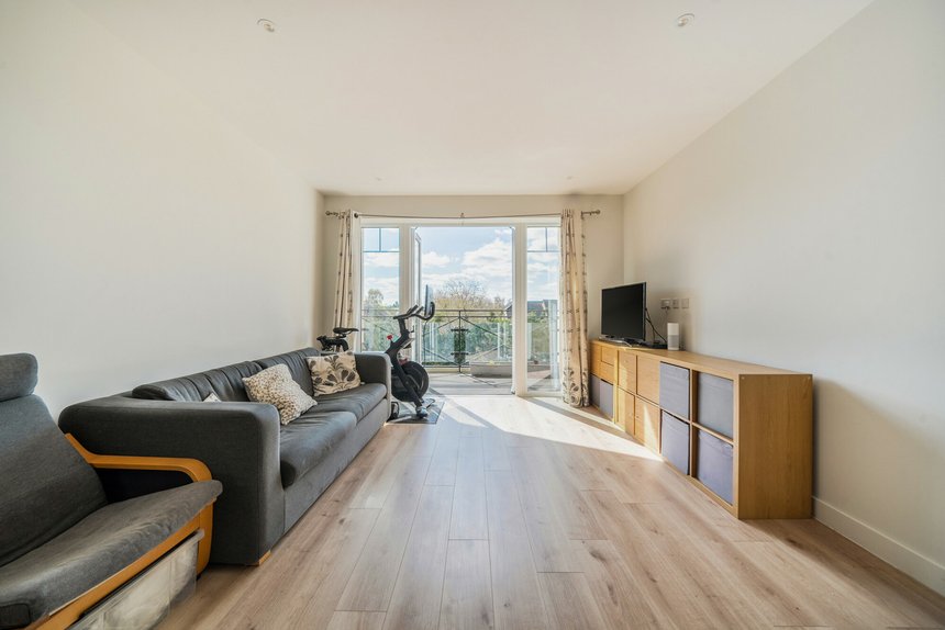for sale wharf lane london 69493 - Gibbs Gillespie