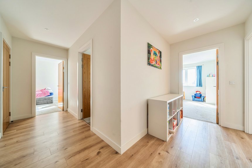 for sale wharf lane london 69493 - Gibbs Gillespie