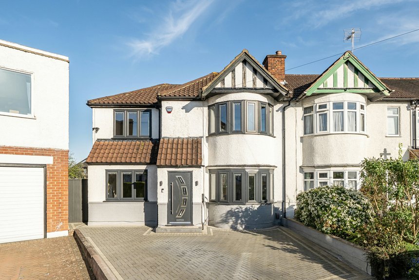 under offer dawlish drive london 69709 - Gibbs Gillespie