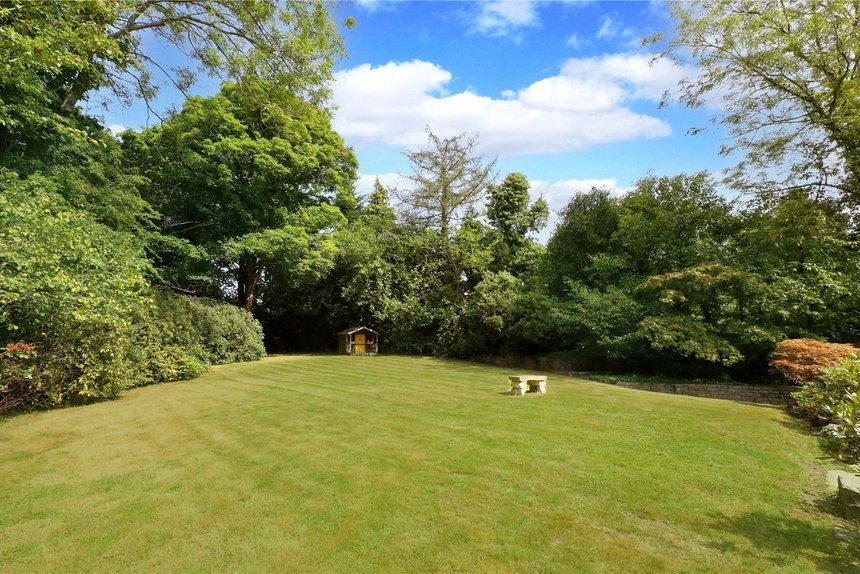 for sale hedgerley lane london 69788 - Gibbs Gillespie