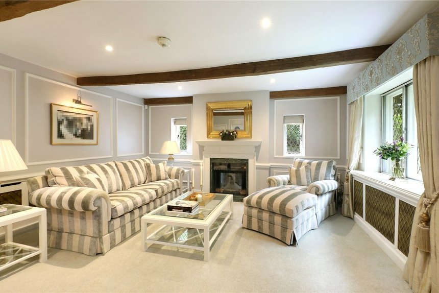 for sale hedgerley lane london 69788 - Gibbs Gillespie
