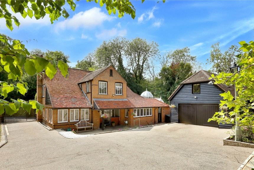 for sale hedgerley lane london 69788 - Gibbs Gillespie