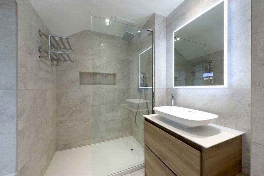 for sale hedgerley lane london 69788 - Gibbs Gillespie
