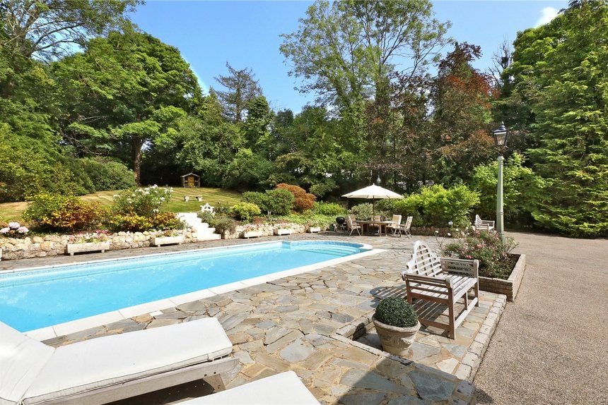 for sale hedgerley lane london 69788 - Gibbs Gillespie