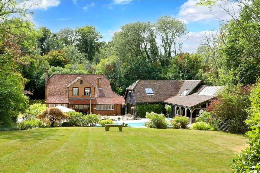 for sale hedgerley lane london 69788 - Gibbs Gillespie