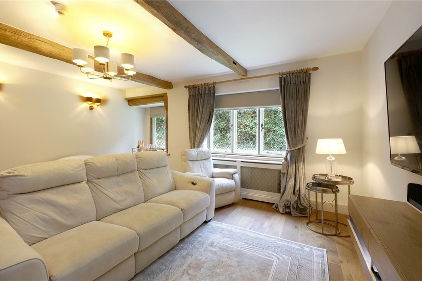 for sale hedgerley lane london 69788 - Gibbs Gillespie