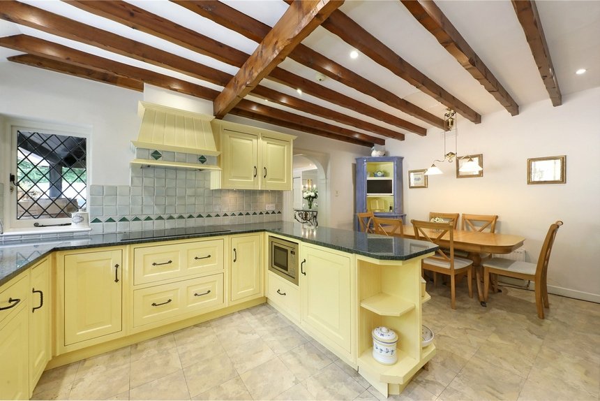 for sale hedgerley lane london 69788 - Gibbs Gillespie