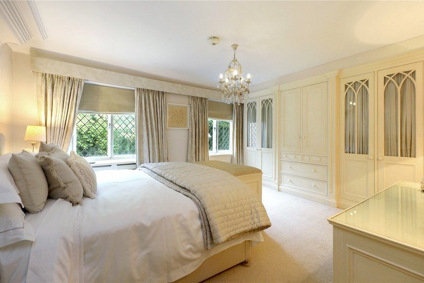 for sale hedgerley lane london 69788 - Gibbs Gillespie