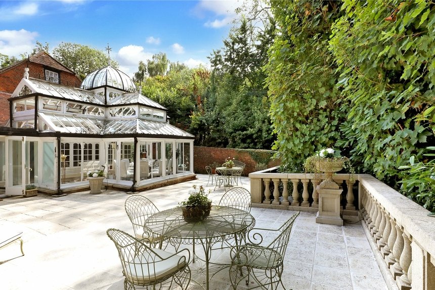 for sale hedgerley lane london 69788 - Gibbs Gillespie