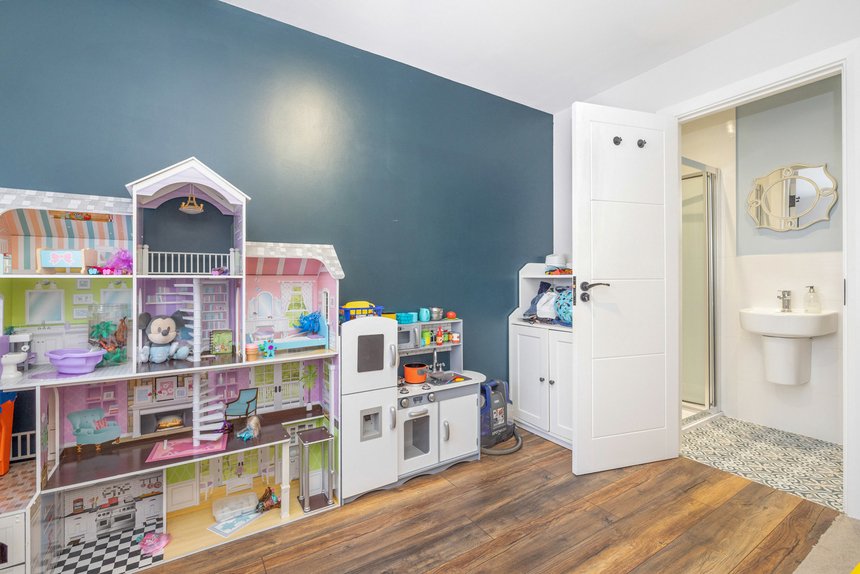 let agreed highland road london 69789 - Gibbs Gillespie
