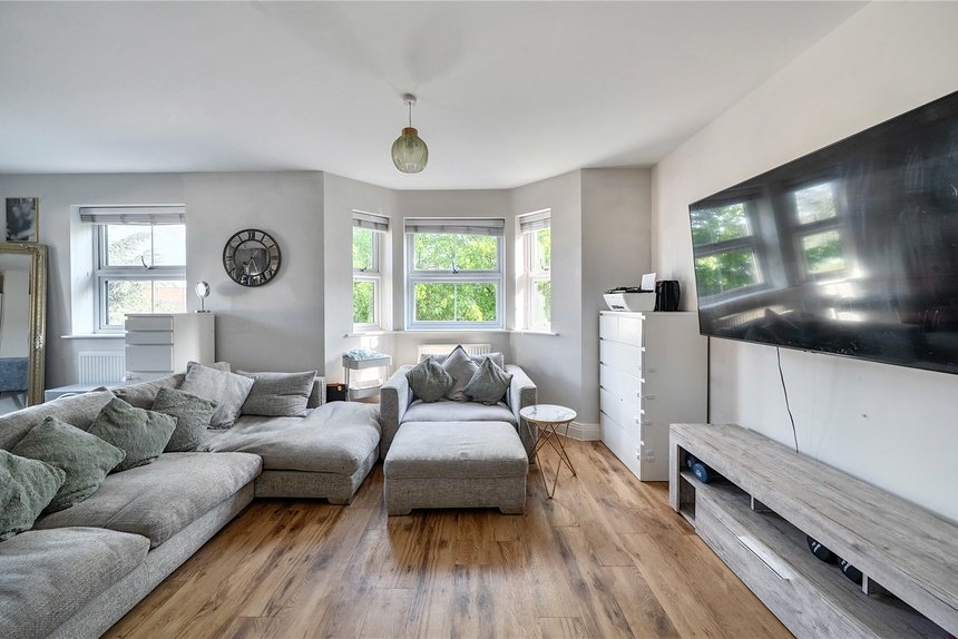 for sale woodcock way london 69926 - Gibbs Gillespie