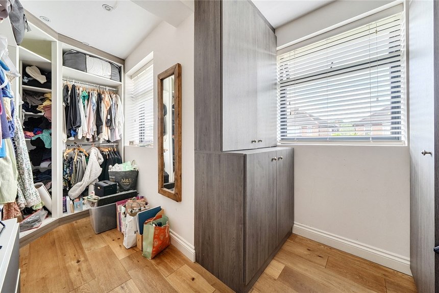 for sale oakwood crescent london 69987 - Gibbs Gillespie