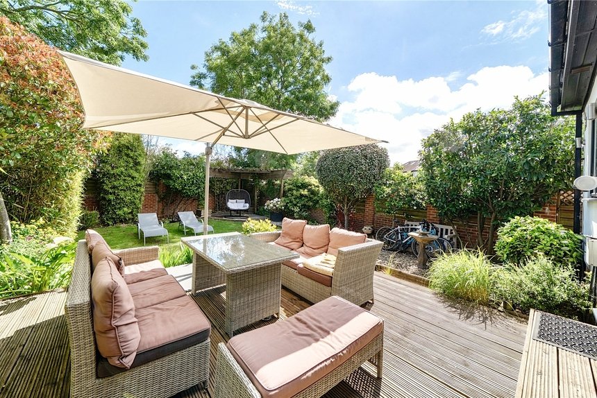 for sale oakwood crescent london 69987 - Gibbs Gillespie