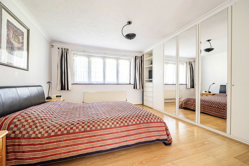 sold parkside road london 70121 - Gibbs Gillespie