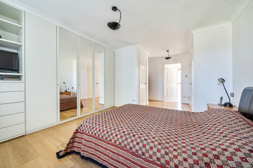 sold parkside road london 70121 - Gibbs Gillespie