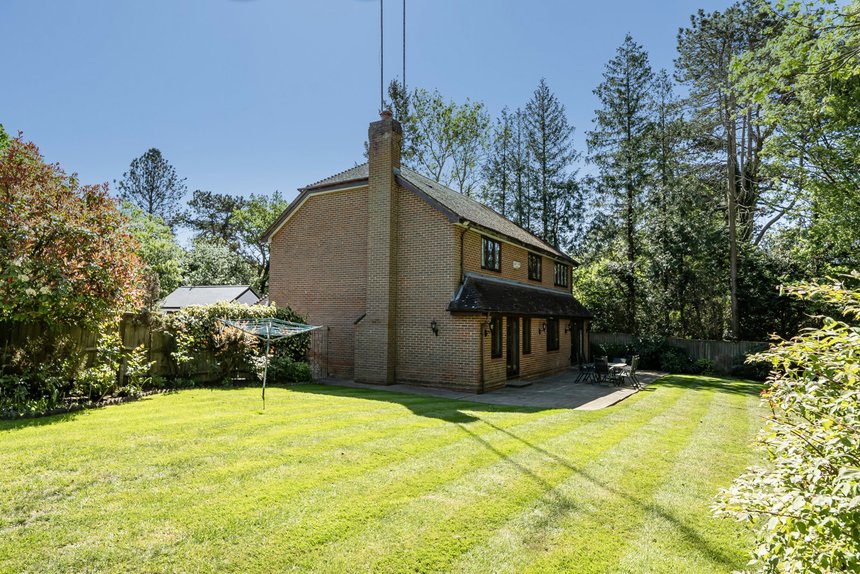 sold parkside road london 70121 - Gibbs Gillespie