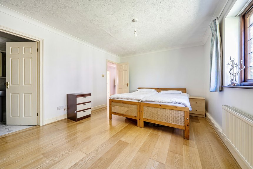 sold parkside road london 70121 - Gibbs Gillespie