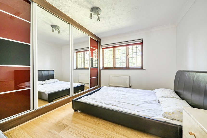 sold parkside road london 70121 - Gibbs Gillespie