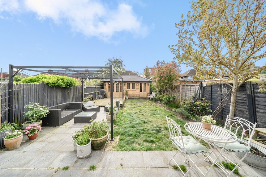 for sale mount pleasant london 70125 - Gibbs Gillespie