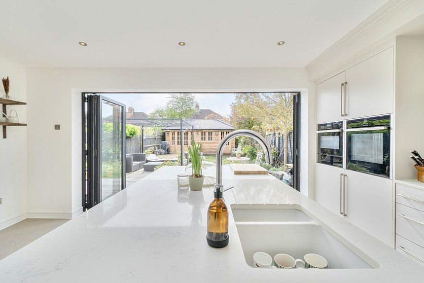 for sale mount pleasant london 70125 - Gibbs Gillespie
