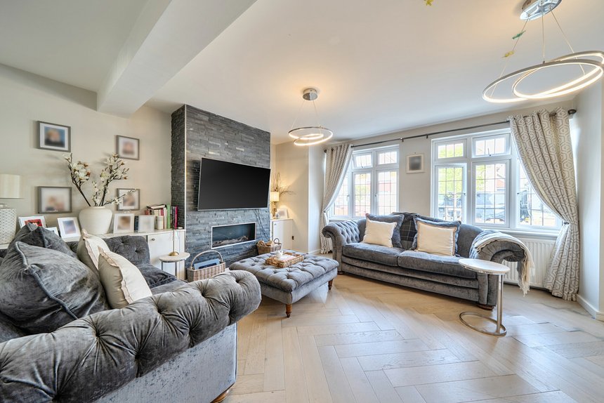 for sale mount pleasant london 70125 - Gibbs Gillespie