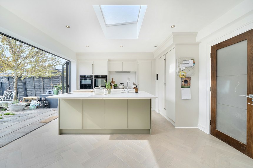for sale mount pleasant london 70125 - Gibbs Gillespie