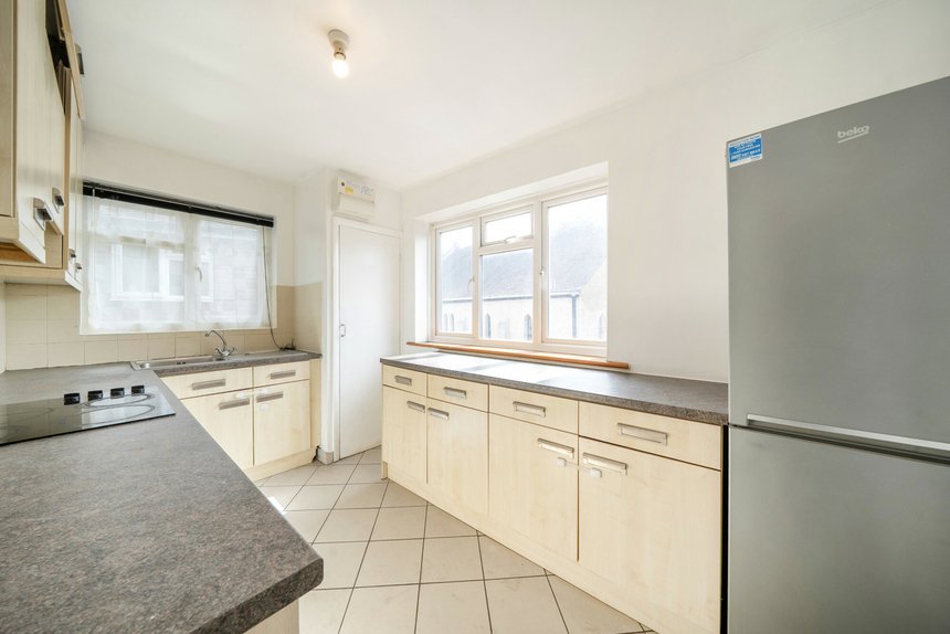 for sale fulham close london 70309 - Gibbs Gillespie