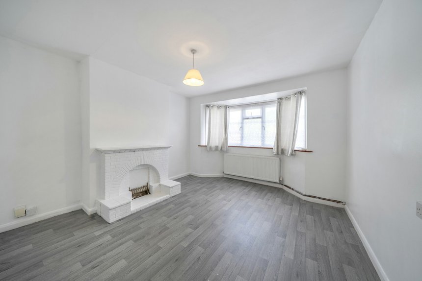 for sale fulham close london 70309 - Gibbs Gillespie
